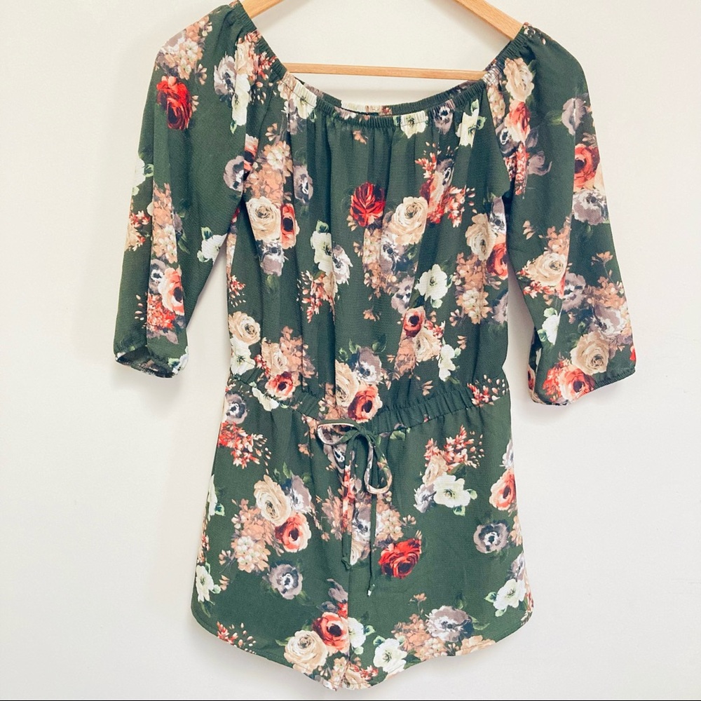 NWOT Beware! Floral Short Romper Sz L